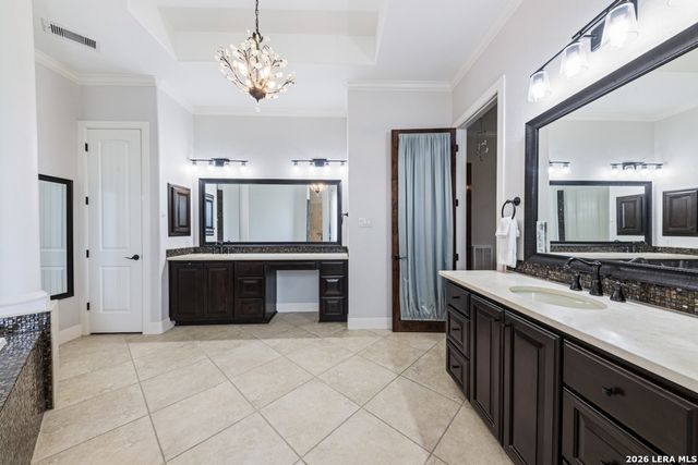 2101 OAK VALLEY DR, New Braunfels, TX 78132
