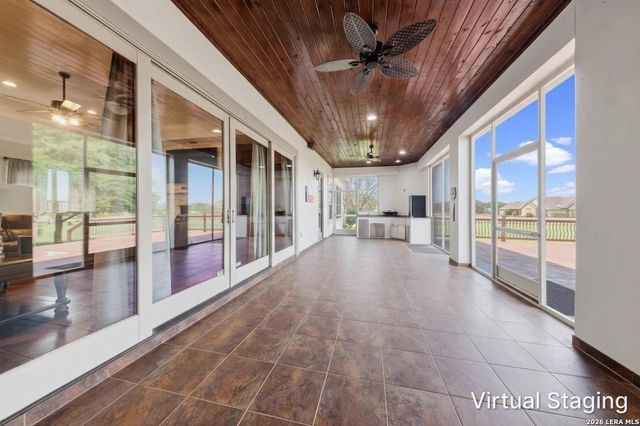 2101 OAK VALLEY DR, New Braunfels, TX 78132