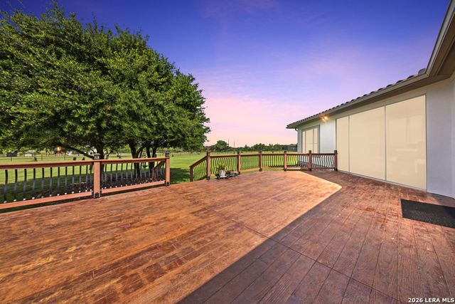 2101 OAK VALLEY DR, New Braunfels, TX 78132