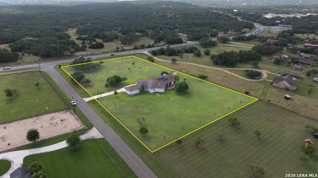 2101 OAK VALLEY DR, New Braunfels, TX 78132