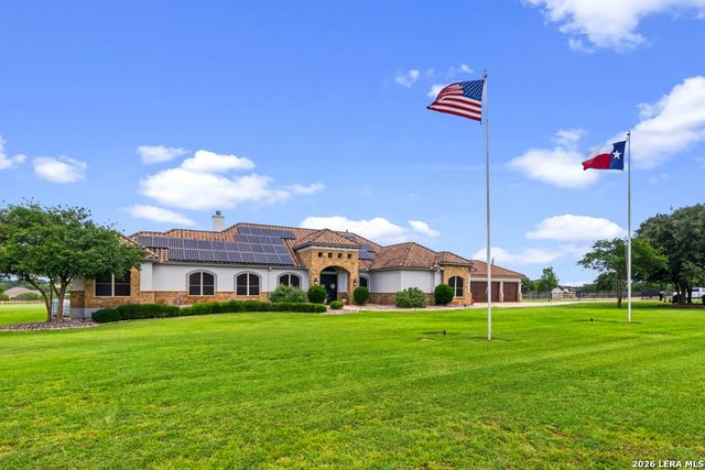 2101 OAK VALLEY DR, New Braunfels, TX 78132