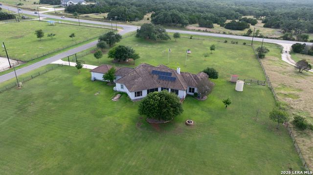 2101 OAK VALLEY DR, New Braunfels, TX 78132