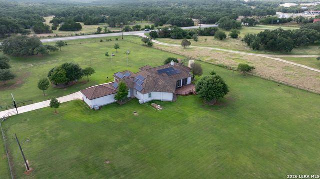 2101 OAK VALLEY DR, New Braunfels, TX 78132