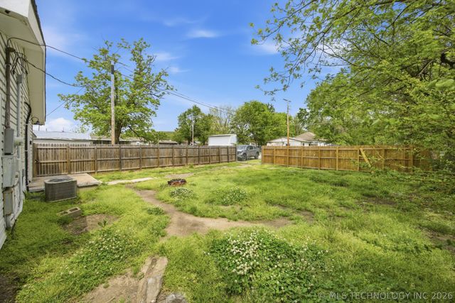 110 S Broadway Street, Dewar, OK 74431