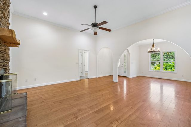 314 Ginger Dr, Dover, TN 37058