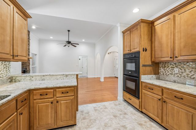 314 Ginger Dr, Dover, TN 37058