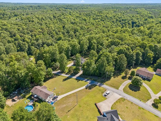 314 Ginger Dr, Dover, TN 37058