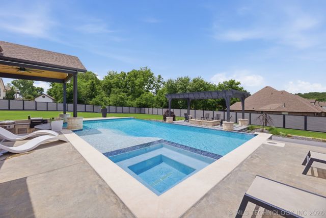 3106 W 118th Street S, Jenks, OK 74037