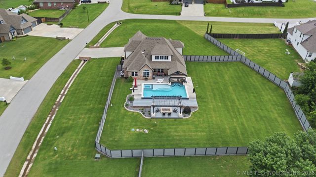 3106 W 118th Street S, Jenks, OK 74037