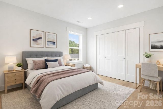 38 Red Laurel Court, Hendersonville, NC 28792