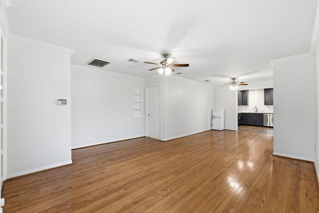 1618 Willowby Drive, Houston, TX 77008