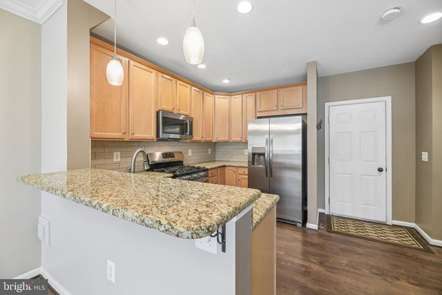 6323 IRIS MEADOW LN, Haymarket, VA 20169