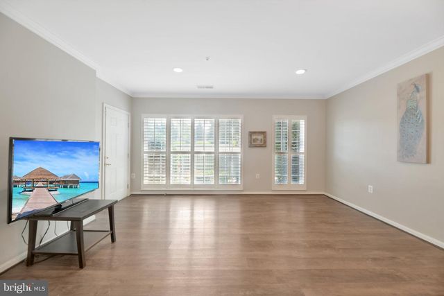 6323 IRIS MEADOW LN, Haymarket, VA 20169