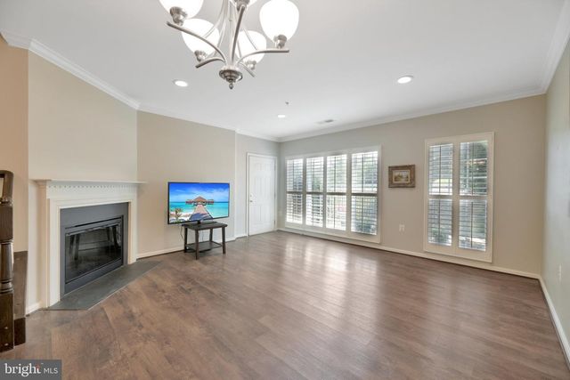 6323 IRIS MEADOW LN, Haymarket, VA 20169