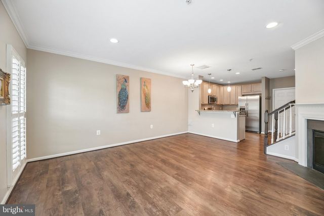 6323 IRIS MEADOW LN, Haymarket, VA 20169