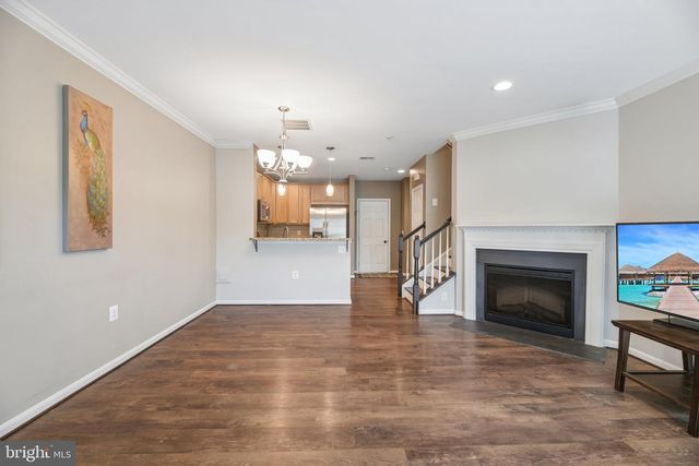 6323 IRIS MEADOW LN, Haymarket, VA 20169