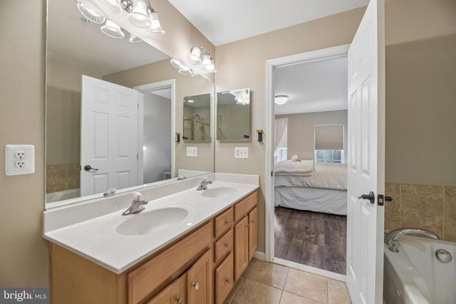 6323 IRIS MEADOW LN, Haymarket, VA 20169