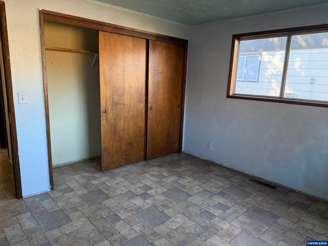 4915 Liberal Av NE, Salem, OR 97305