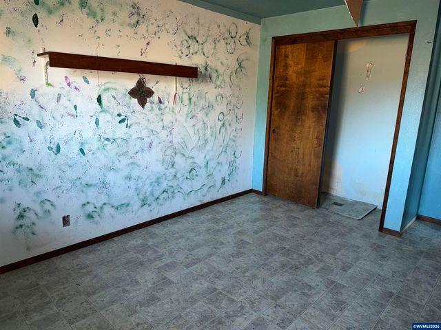 4915 Liberal Av NE, Salem, OR 97305