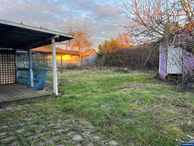 4915 Liberal Av NE, Salem, OR 97305