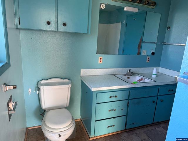 4915 Liberal Av NE, Salem, OR 97305