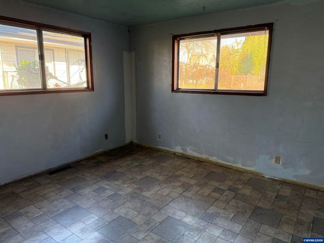 4915 Liberal Av NE, Salem, OR 97305