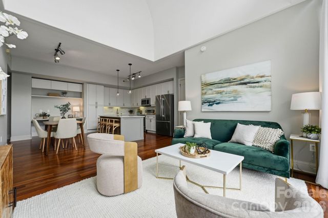 4620 Piedmont Row Drive 705, Charlotte, NC 28210