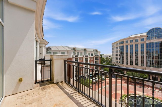 4620 Piedmont Row Drive 705, Charlotte, NC 28210