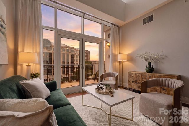 4620 Piedmont Row Drive 705, Charlotte, NC 28210