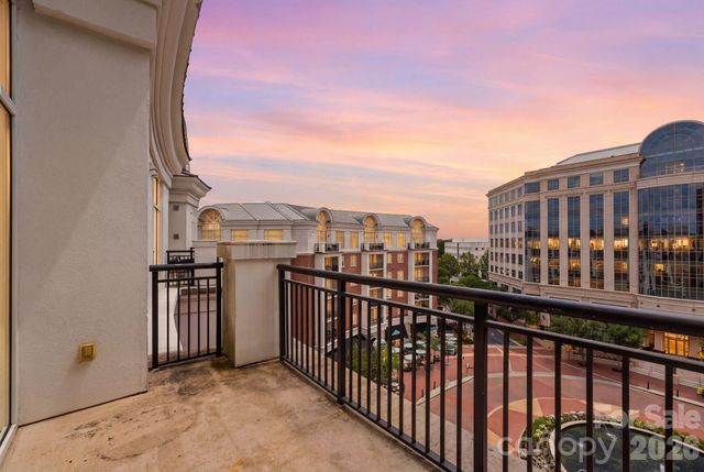 4620 Piedmont Row Drive 705, Charlotte, NC 28210