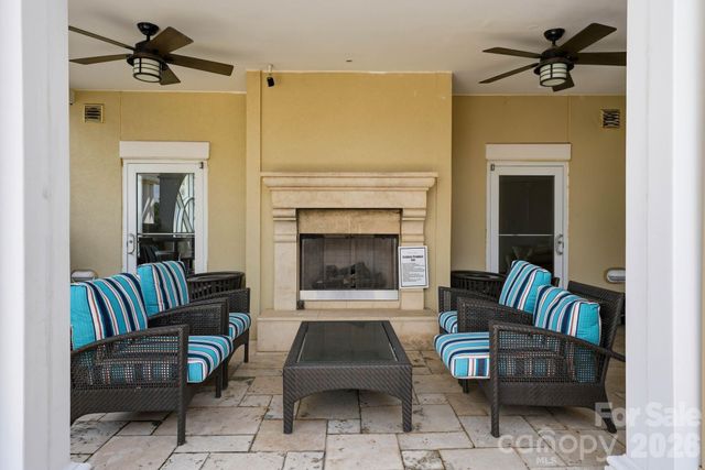 4620 Piedmont Row Drive 705, Charlotte, NC 28210