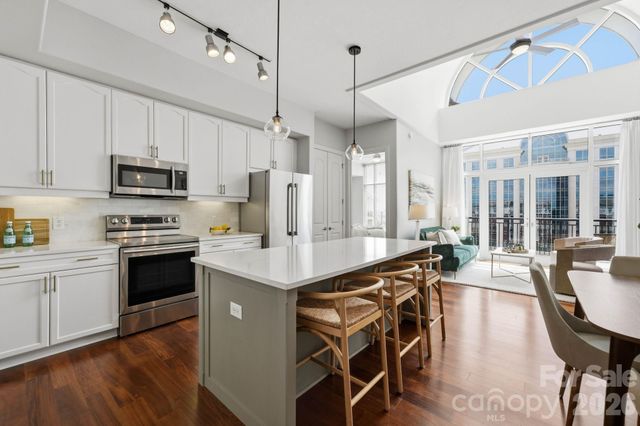 4620 Piedmont Row Drive 705, Charlotte, NC 28210