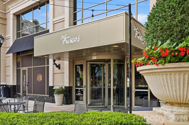 4620 Piedmont Row Drive 705, Charlotte, NC 28210