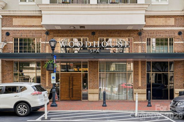 4620 Piedmont Row Drive 705, Charlotte, NC 28210