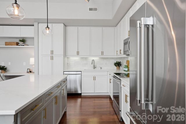 4620 Piedmont Row Drive 705, Charlotte, NC 28210