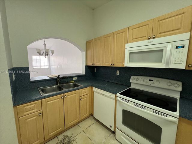 1250 SE 28th Court 203, Homestead, FL 33035