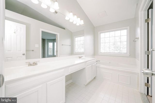 6584 IRVIN CT, Alexandria, VA 22312