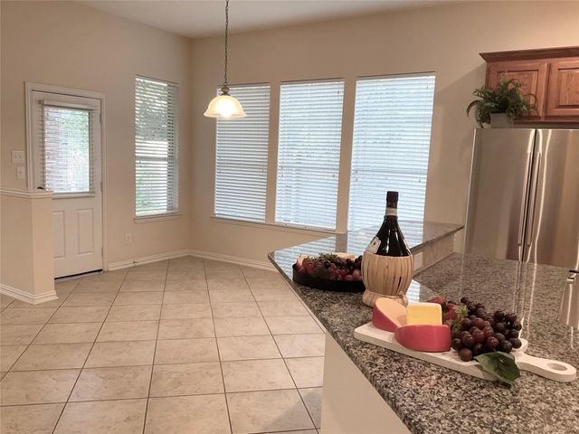 6 Dragon Hill Place, The Woodlands, TX 77381