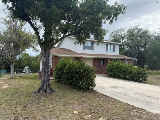2098 N Larramore Road, Avon Park, FL 33825