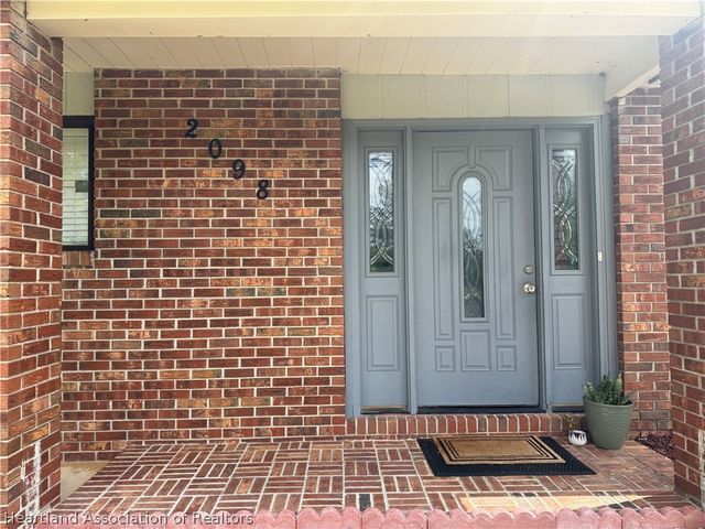 2098 N Larramore Road, Avon Park, FL 33825