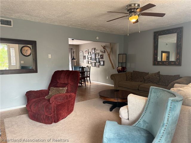 2098 N Larramore Road, Avon Park, FL 33825
