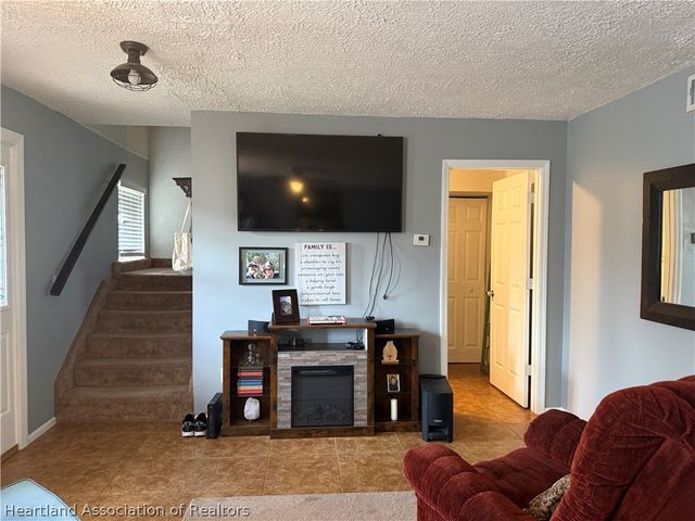 2098 N Larramore Road, Avon Park, FL 33825
