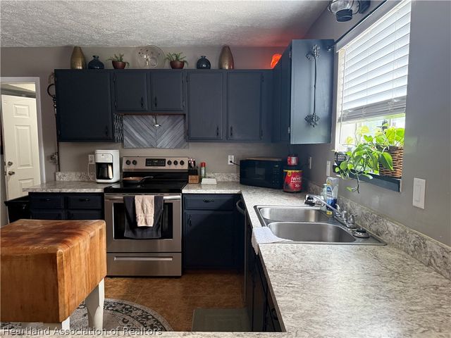 2098 N Larramore Road, Avon Park, FL 33825