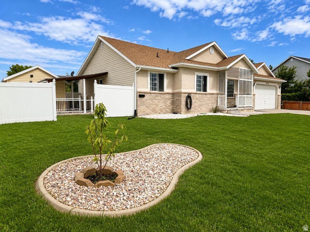 8672 S MCGINNIS LN, West Jordan, UT 84081 — photo 2