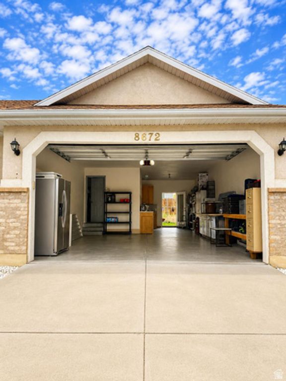 8672 S MCGINNIS LN, West Jordan, UT 84081 — photo 4