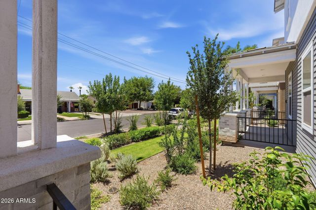 118 W HOLCOMB Lane, Phoenix, AZ 85003