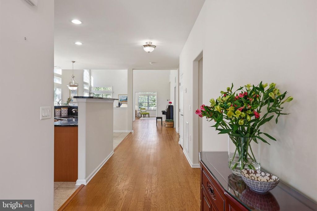 32 ORLEANS ST, PRINCETON JUNCTION, NJ 08550 — photo 4