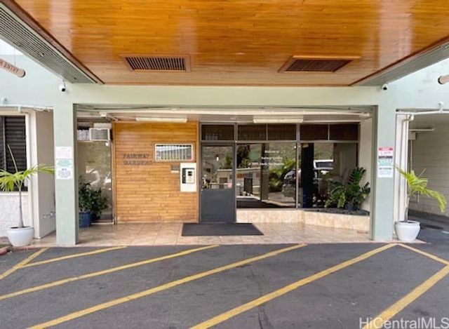 5210 Likini Street 1409, Honolulu, HI 96818