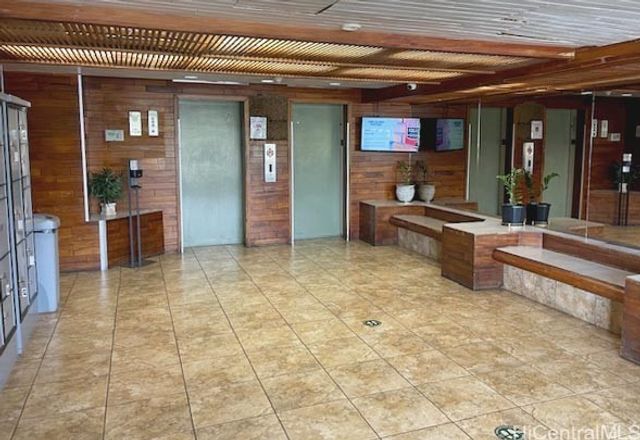 5210 Likini Street 1409, Honolulu, HI 96818