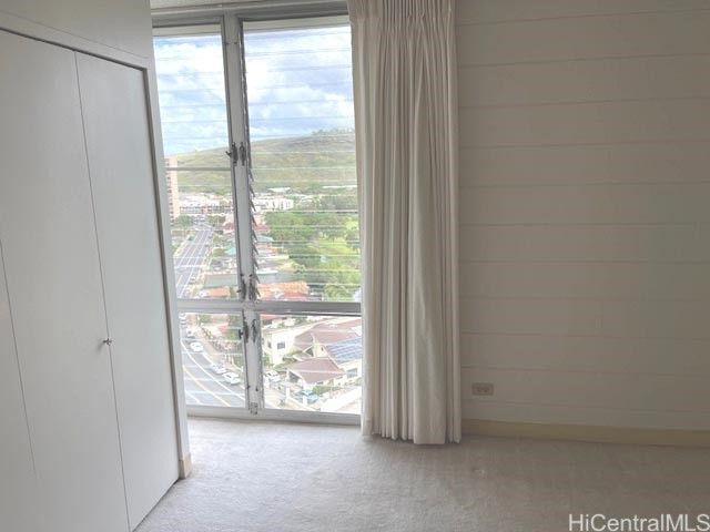 5210 Likini Street 1409, Honolulu, HI 96818